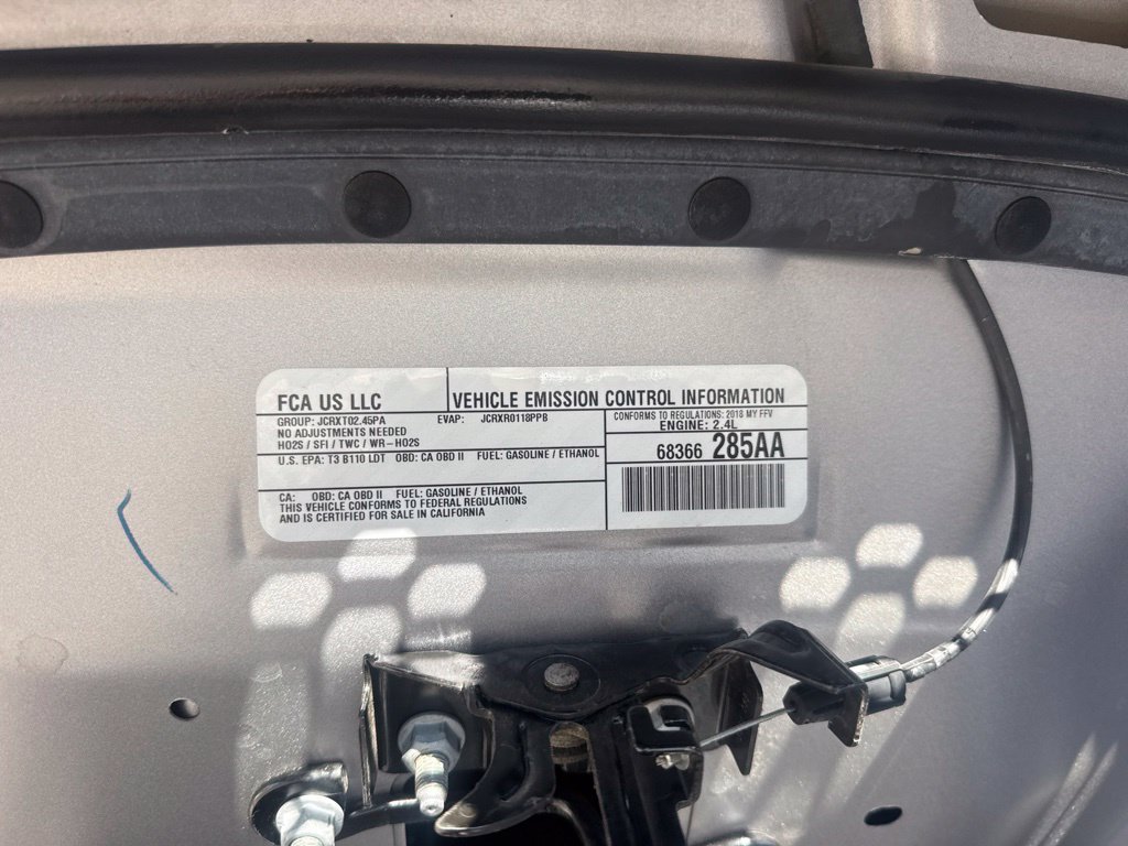 Used 2018 Jeep Cherokee Latitude w/ Safety Group AWD/4WD image 90