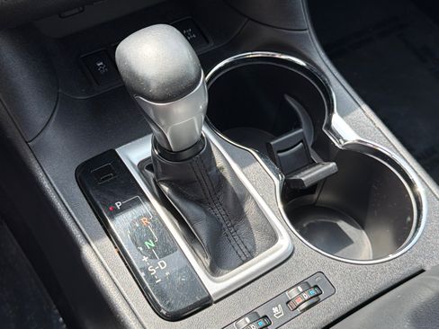 Used 2019 Toyota Highlander Limited AWD/4WD image 33