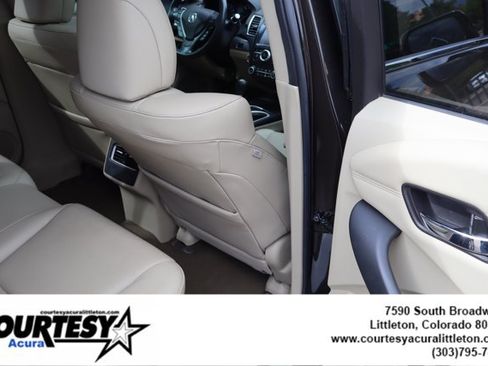 Used 2018 Acura RDX w/ Advance Package AWD/4WD image 32