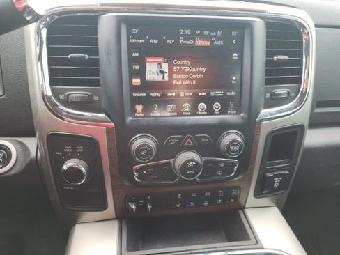 Used 2016 RAM 2500 Laramie w/ Convenience Group AWD/4WD image 19