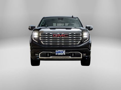 Used 2023 GMC Sierra 1500 Denali w/ Technology Package AWD/4WD image 5
