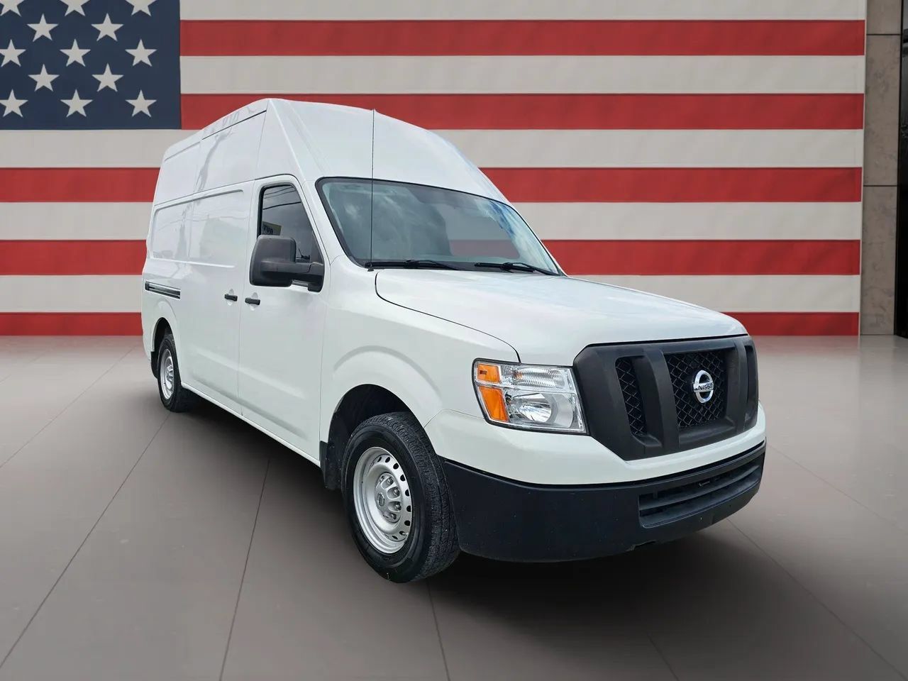Used 2021 Nissan NV 2500 S RWD image 2