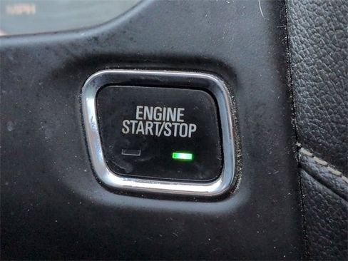 Used 2018 GMC Acadia SLE w/ Driver Alert Package I image 21