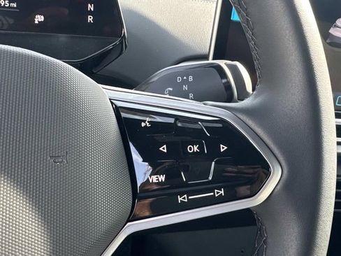 New 2026 Volkswagen ID.4 Pro image 17