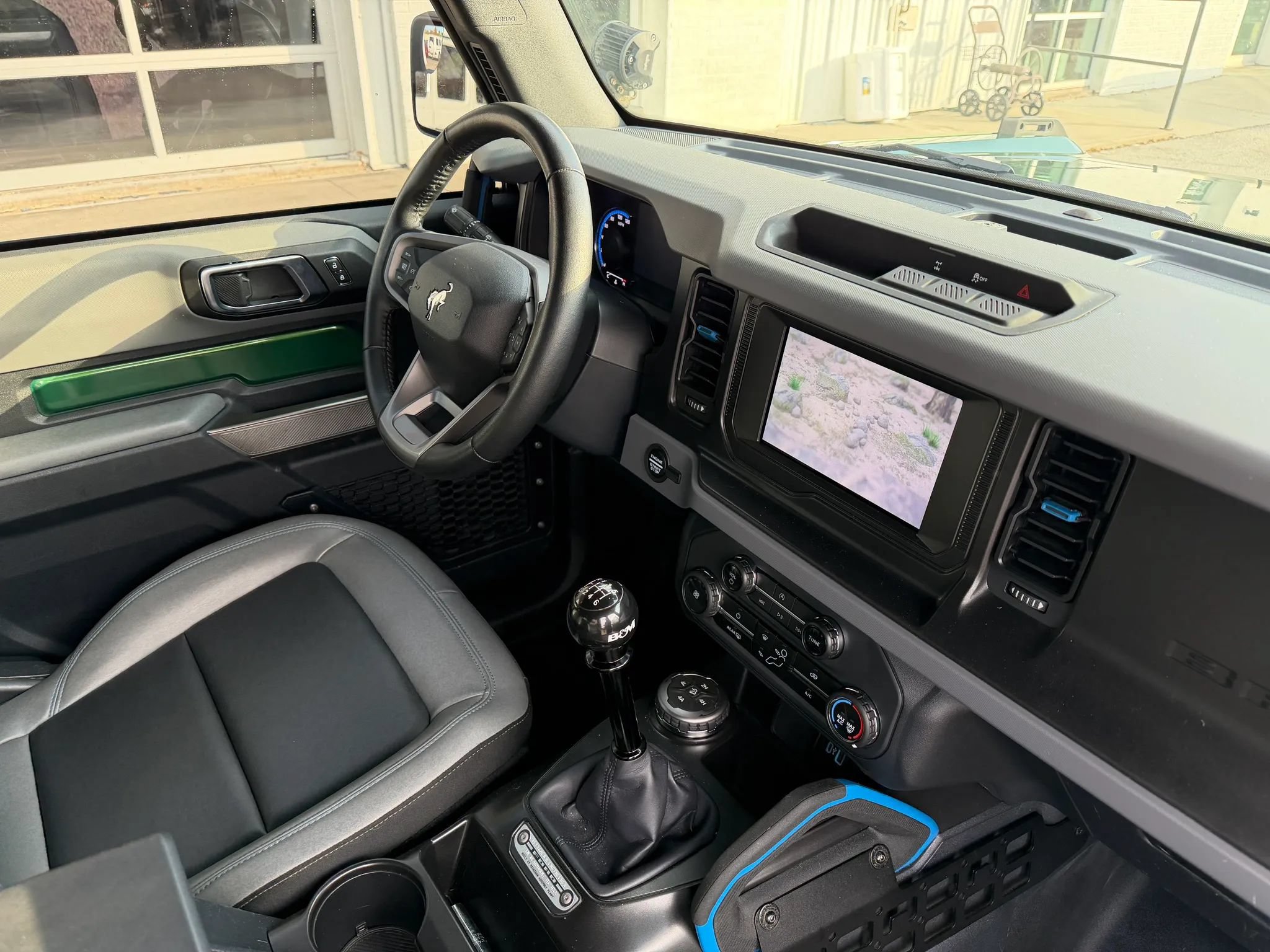 Used 2023 Ford Bronco Black Diamond AWD/4WD image 8