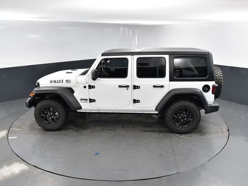 Used 2021 Jeep Wrangler Unlimited Sport image 33