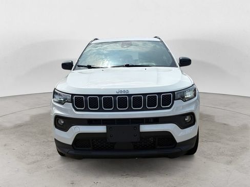 Used 2023 Jeep Compass Latitude AWD/4WD image 8