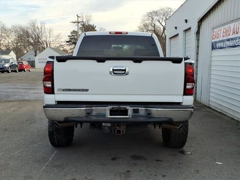 Used 2006 Chevrolet Silverado 1500 LT w/ Onstar Plus Package image 4