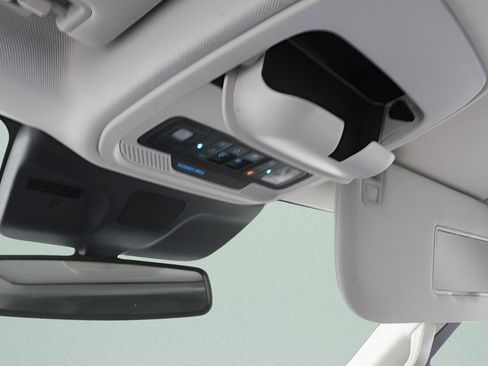 Used 2025 Ford Expedition Platinum image 21