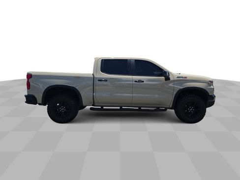 Used 2022 Chevrolet Silverado 1500 ZR2 w/ Technology Package AWD/4WD image 9