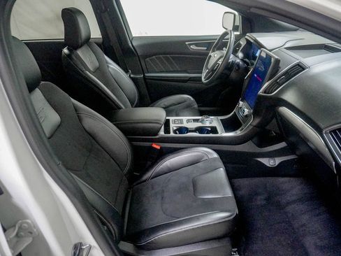Used 2024 Ford Edge ST w/ Equipment Group 401A AWD/4WD image 32