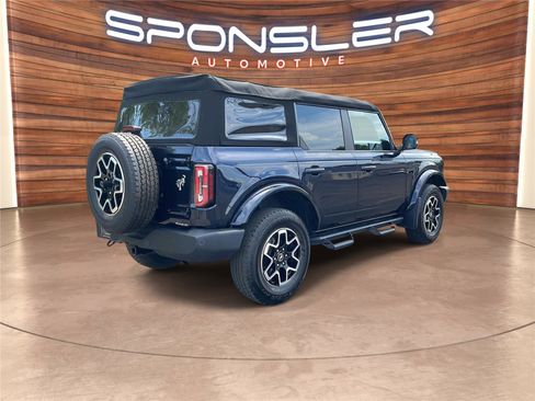 Used 2021 Ford Bronco Outer Banks image 8