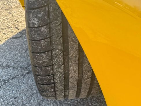 Used 2005 Chevrolet Corvette Convertible w/ Preferred Equipment Group image 19