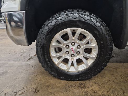 Used 2016 GMC Sierra 1500 SLE w/ SLE Value Package image 8