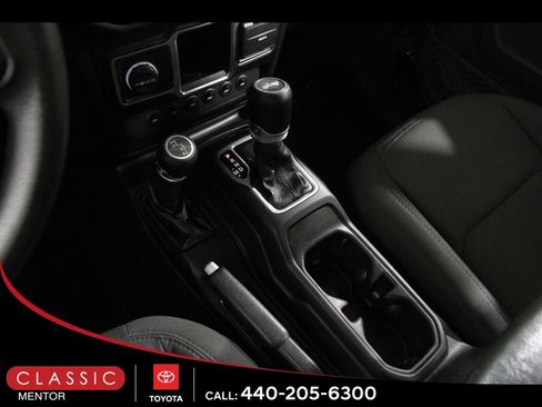Used 2021 Jeep Wrangler Unlimited Sport image 15