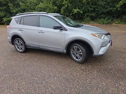 Used 2016 Toyota RAV4 LE AWD/4WD image 20