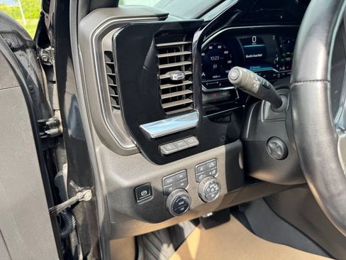 Used 2025 Chevrolet Silverado 1500 High Country w/ Midnight Edition AWD/4WD image 12