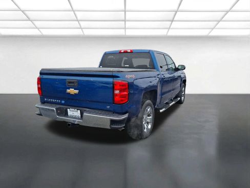 Used 2017 Chevrolet Silverado 1500 LT w/ LT Eassist Package AWD/4WD image 3