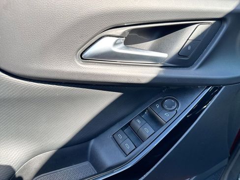 New 2026 Chevrolet Equinox LT image 14