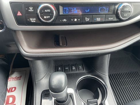 Used 2017 Toyota Highlander Limited w/ Protection Package #3 image 23