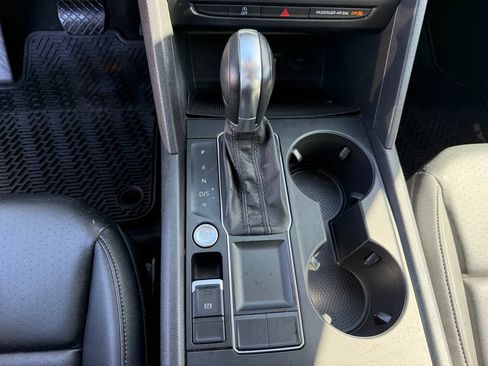 Used 2018 Volkswagen Atlas SE FWD image 20