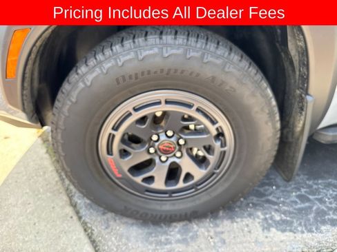 Certified 2025 Nissan Frontier PRO-4X w/ Pro Premium Package AWD/4WD image 15