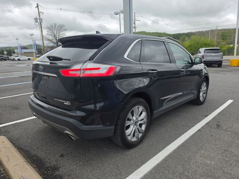 Used 2020 Ford Edge Titanium w/ Equipment Group 301A AWD/4WD image 3