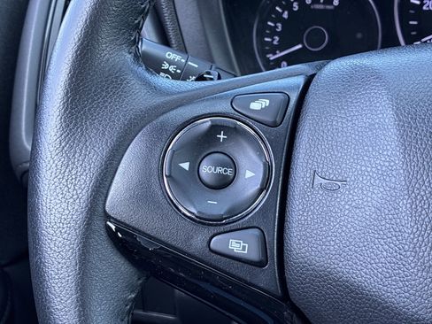 Certified 2022 Honda HR-V Sport image 25