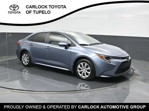 Used 2026 Toyota Corolla LE FWD image 5