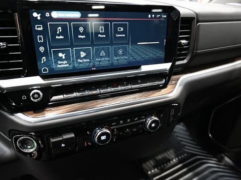 New 2026 GMC Sierra 1500 Elevation image 16