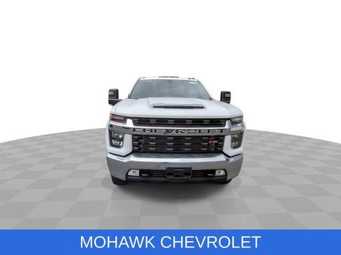 Used 2022 Chevrolet Silverado 2500 LT w/ Convenience Package image 3
