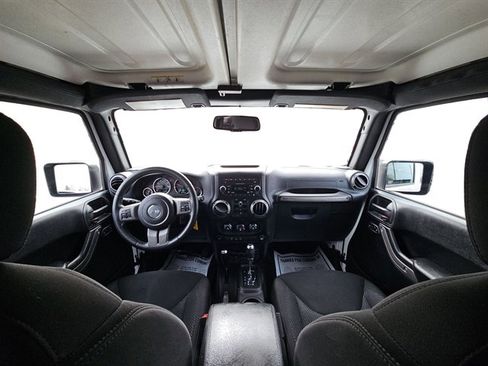 Used 2016 Jeep Wrangler Unlimited Sport image 21