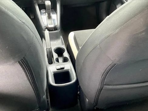 Used 2022 Nissan Versa SV w/ Electronics Package FWD image 29
