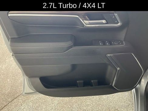 Used 2023 Chevrolet Silverado 1500 LT image 35