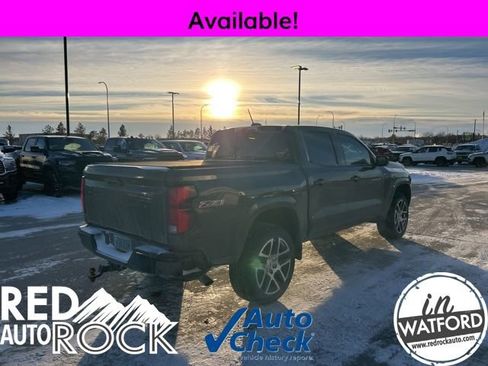 Used 2023 Chevrolet Colorado Z71 w/ Z71 Convenience Package 2 image 4