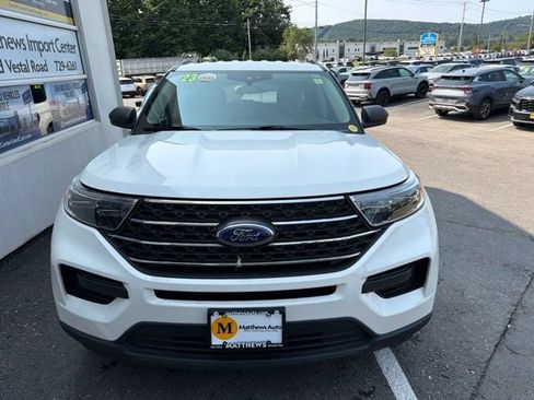 Used 2023 Ford Explorer XLT w/ Class IV Trailer Tow Package AWD/4WD image 8