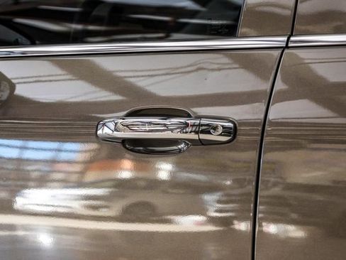 Used 2015 Chevrolet Silverado 2500 High Country w/ Duramax Plus Package image 33