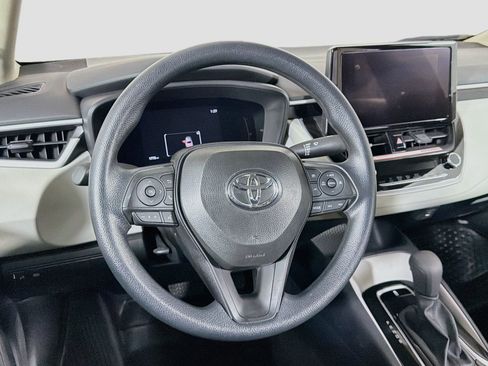 Used 2026 Toyota Corolla LE FWD image 18