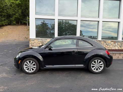 Used 2013 Volkswagen Beetle TDI FWD image 14