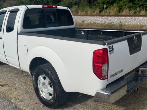 Used 2006 Nissan Frontier XE w/ (G01) XE Preferred Pkg image 5
