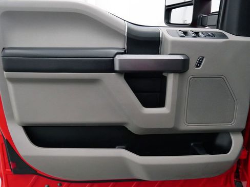 Used 2017 Ford F350 XLT AWD/4WD image 12