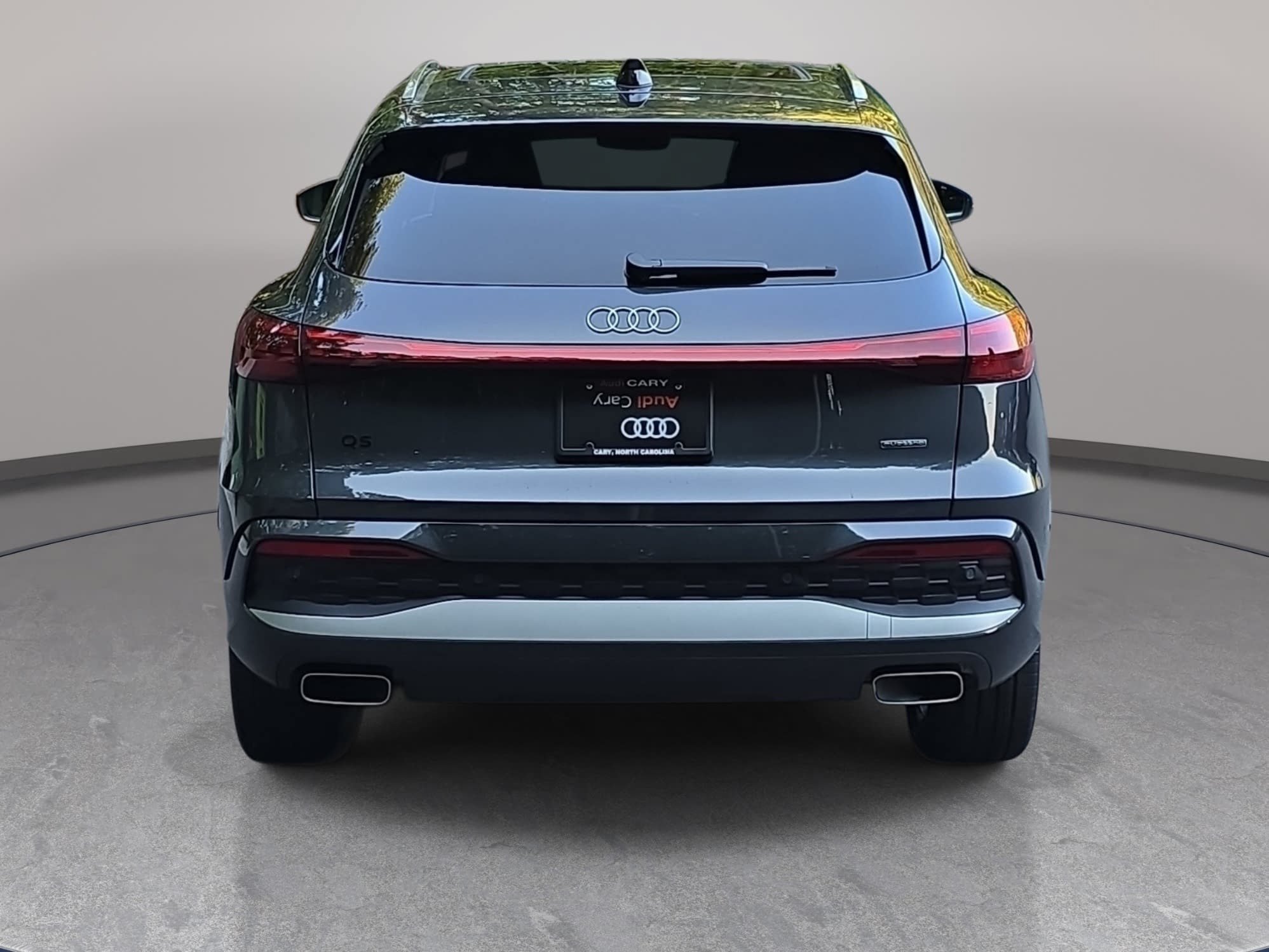 Used 2025 Audi Q5 Premium Plus w/ Premium Plus AWD/4WD image 6