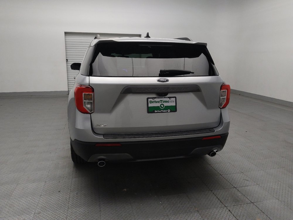 Used 2021 Ford Explorer XLT w/ Equipment Group 202A RWD image 6