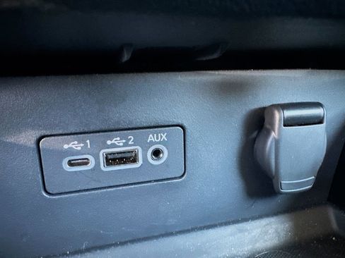 Used 2025 Nissan Altima 2.5 SR FWD image 30