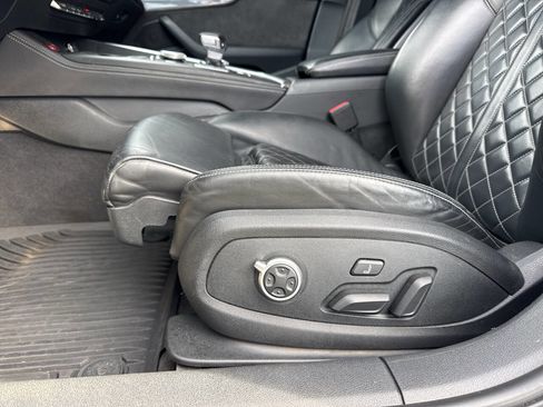 Used 2019 Audi S4 Premium Plus w/ Premium Plus Package image 37