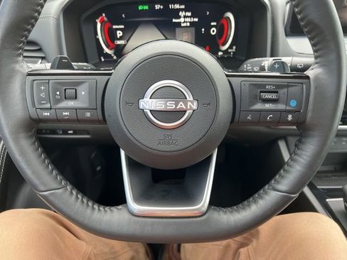 Used 2024 Nissan Rogue SL image 36