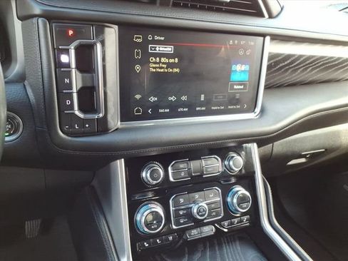 Used 2023 GMC Yukon XL Denali AWD/4WD image 35