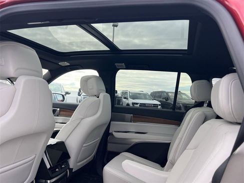 New 2026 Cadillac Vistiq Sport image 29