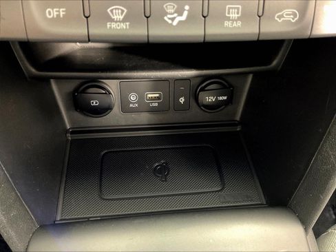 Used 2021 Hyundai Kona Limited AWD/4WD image 15