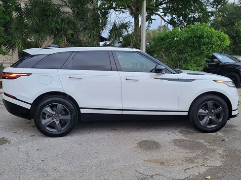 Used 2025 Land Rover Range Rover Velar Dynamic SE image 9